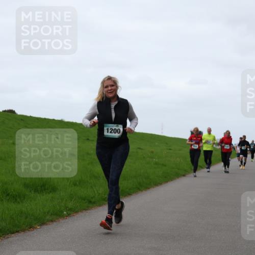 04.05.2025 - 8. Wedeler Halbmarathon Yannick Fuchs http://msf.ph/oto/7837641 04.05.2025 11:24:51 Laufen 1200 meine-sportfotos.de