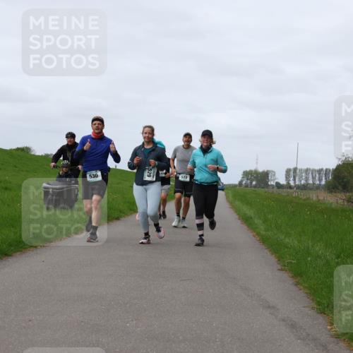 04.05.2025 - 8. Wedeler Halbmarathon Yannick Fuchs http://msf.ph/oto/7837654 04.05.2025 11:46:22 Laufen 530, 572 meine-sportfotos.de