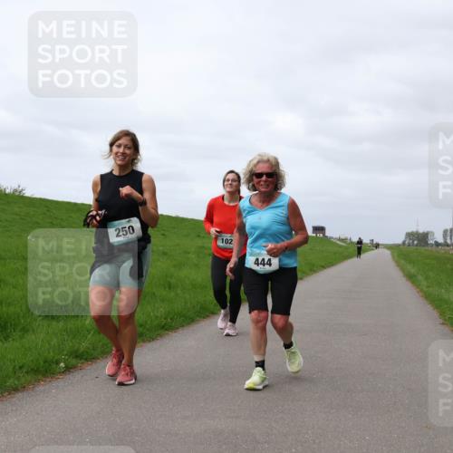 04.05.2025 - 8. Wedeler Halbmarathon Yannick Fuchs http://msf.ph/oto/7837656 04.05.2025 12:01:05 Laufen 250, 102, 444 meine-sportfotos.de