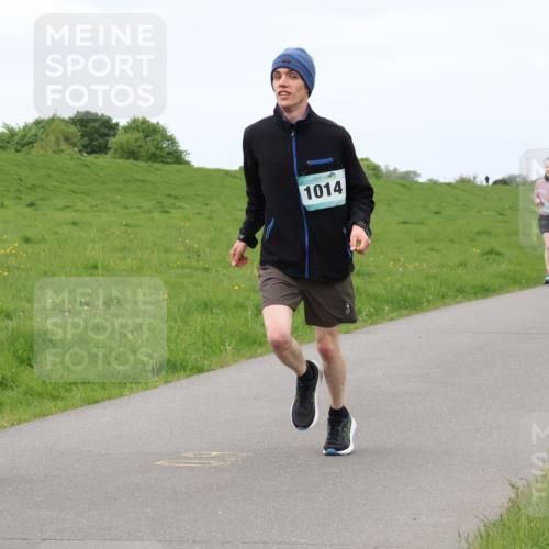 04.05.2025 - 8. Wedeler Halbmarathon Lena Gebhardt http://msf.ph/oto/7837705 04.05.2025 11:34:56 Laufen 1031, 1014, 1186 meine-sportfotos.de