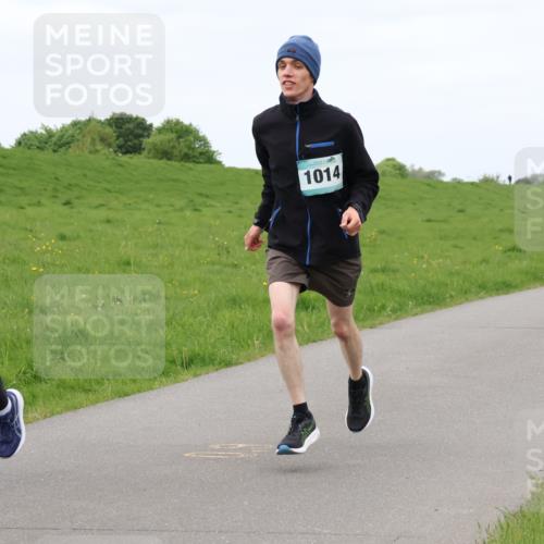 04.05.2025 - 8. Wedeler Halbmarathon Lena Gebhardt http://msf.ph/oto/7837709 04.05.2025 11:34:56 Laufen 1031, 1014 meine-sportfotos.de