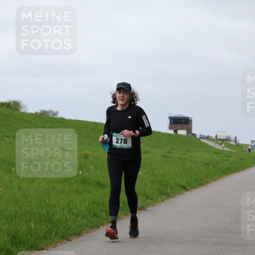 04.05.2025 - 8. Wedeler Halbmarathon Yannick Fuchs http://msf.ph/oto/7837744 04.05.2025 12:01:20 Laufen 278 meine-sportfotos.de