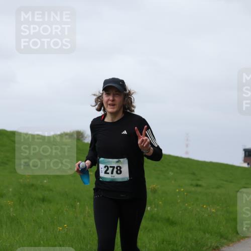 04.05.2025 - 8. Wedeler Halbmarathon Yannick Fuchs http://msf.ph/oto/7837753 04.05.2025 12:01:21 Laufen 278 meine-sportfotos.de