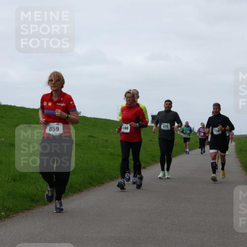 04.05.2025 - 8. Wedeler Halbmarathon Yannick Fuchs http://msf.ph/oto/7837754 04.05.2025 11:24:55 Laufen 475, 859, 1146, 736 meine-sportfotos.de