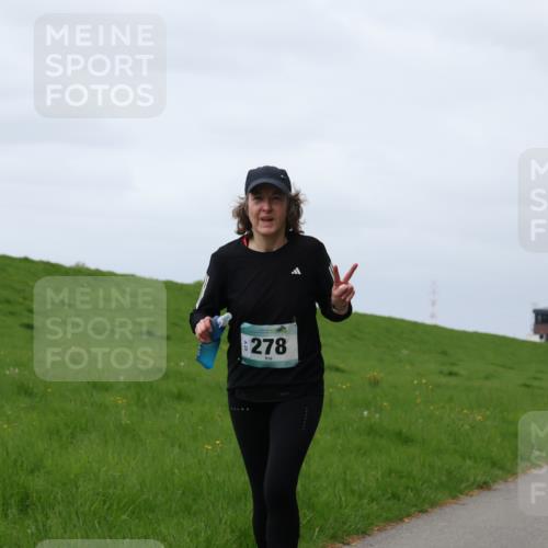 04.05.2025 - 8. Wedeler Halbmarathon Yannick Fuchs http://msf.ph/oto/7837770 04.05.2025 12:01:22 Laufen 278 meine-sportfotos.de