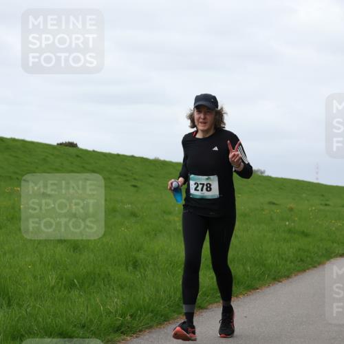 04.05.2025 - 8. Wedeler Halbmarathon Yannick Fuchs http://msf.ph/oto/7837797 04.05.2025 12:01:22 Laufen 278 meine-sportfotos.de