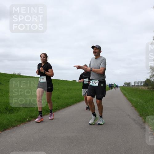 04.05.2025 - 8. Wedeler Halbmarathon Yannick Fuchs http://msf.ph/oto/7837833 04.05.2025 11:46:27 Laufen 573, 140, 572 meine-sportfotos.de