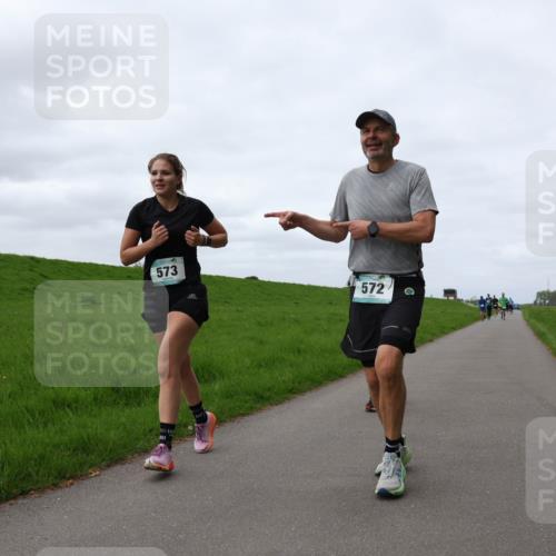 04.05.2025 - 8. Wedeler Halbmarathon Yannick Fuchs http://msf.ph/oto/7837862 04.05.2025 11:46:27 Laufen 573, 572 meine-sportfotos.de