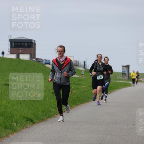 04.05.2025 - 8. Wedeler Halbmarathon Yannick Fuchs http://msf.ph/oto/7837884 04.05.2025 12:01:40 Laufen 235 meine-sportfotos.de
