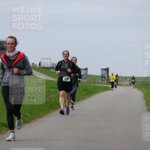 04.05.2025 - 8. Wedeler Halbmarathon Yannick Fuchs http://msf.ph/oto/7837902 04.05.2025 12:01:42 Laufen 235 meine-sportfotos.de