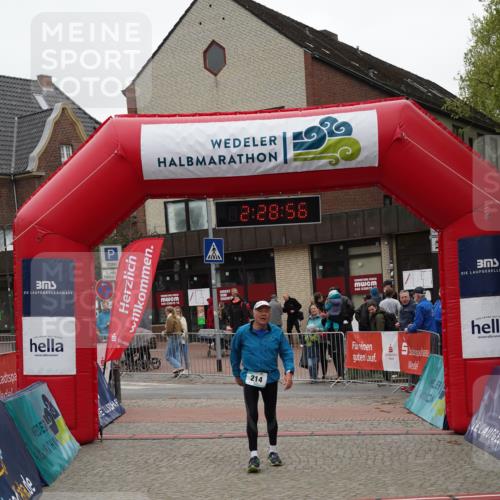 04.05.2025 - 8. Wedeler Halbmarathon Felixshl http://msf.ph/oto/7837911 04.05.2025 12:28:53 Ziel 214 meine-sportfotos.de