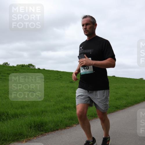 04.05.2025 - 8. Wedeler Halbmarathon Yannick Fuchs http://msf.ph/oto/7837926 04.05.2025 11:46:29 Laufen 140 meine-sportfotos.de