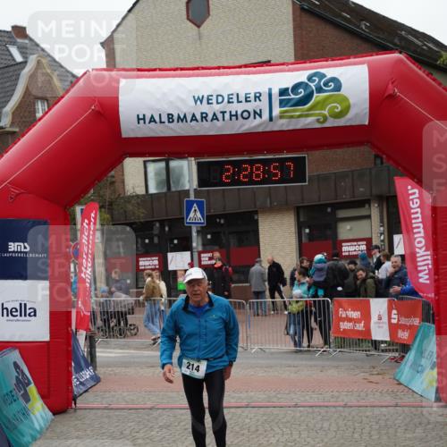 04.05.2025 - 8. Wedeler Halbmarathon Felixshl http://msf.ph/oto/7837934 04.05.2025 12:28:55 Ziel 214 meine-sportfotos.de