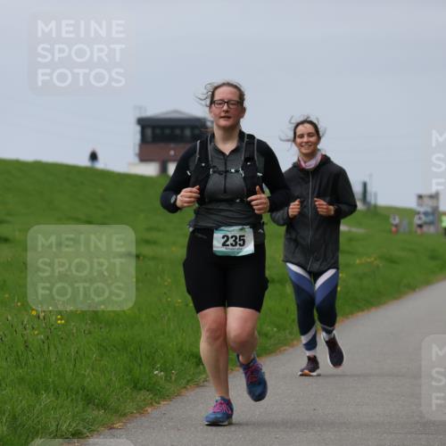 04.05.2025 - 8. Wedeler Halbmarathon Yannick Fuchs http://msf.ph/oto/7837948 04.05.2025 12:01:49 Laufen 235, 444 meine-sportfotos.de