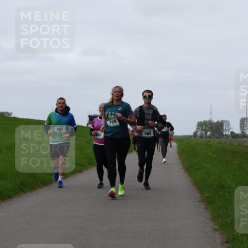 04.05.2025 - 8. Wedeler Halbmarathon Yannick Fuchs http://msf.ph/oto/7837966 04.05.2025 11:25:05 Laufen 881, 880, 769, 565 meine-sportfotos.de