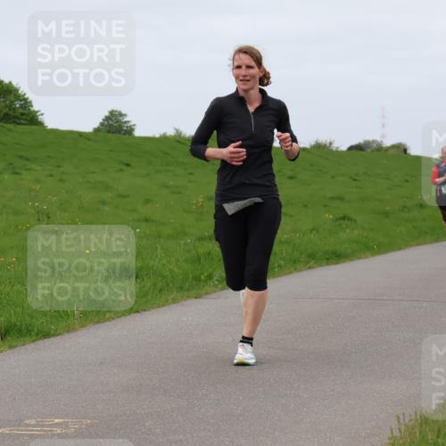 04.05.2025 - 8. Wedeler Halbmarathon Lena Gebhardt http://msf.ph/oto/7837983 04.05.2025 11:35:57 Laufen 588 meine-sportfotos.de