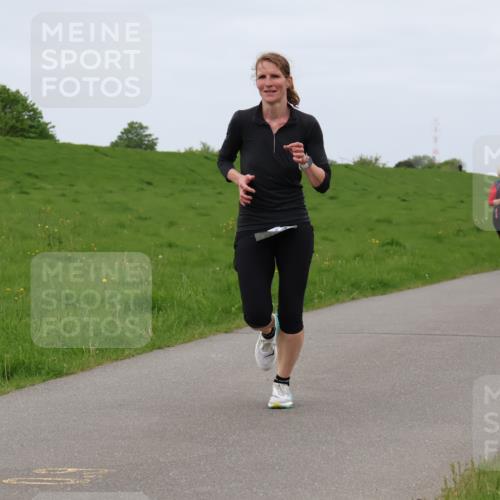 04.05.2025 - 8. Wedeler Halbmarathon Lena Gebhardt http://msf.ph/oto/7837987 04.05.2025 11:35:57 Laufen 588 meine-sportfotos.de