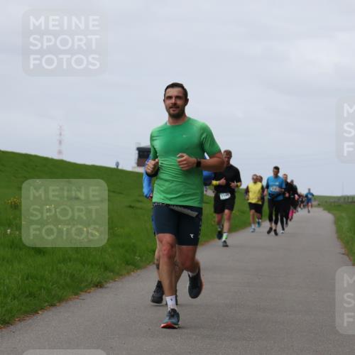 04.05.2025 - 8. Wedeler Halbmarathon Yannick Fuchs http://msf.ph/oto/7837996 04.05.2025 11:46:37 Laufen  meine-sportfotos.de