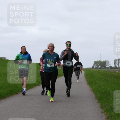 04.05.2025 - 8. Wedeler Halbmarathon Yannick Fuchs http://msf.ph/oto/7838000 04.05.2025 11:25:06 Laufen 881, 2025, 565, 769, 8 meine-sportfotos.de
