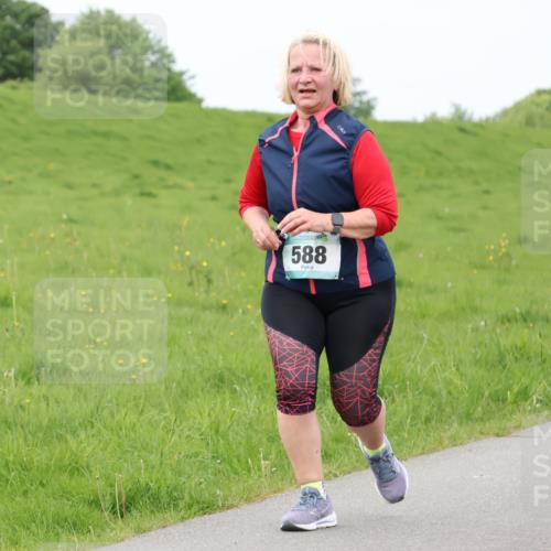 04.05.2025 - 8. Wedeler Halbmarathon Lena Gebhardt http://msf.ph/oto/7838005 04.05.2025 11:36:06 Laufen 588 meine-sportfotos.de