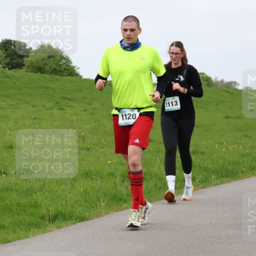 04.05.2025 - 8. Wedeler Halbmarathon Lena Gebhardt http://msf.ph/oto/7838020 04.05.2025 11:36:11 Laufen 1120, 1113, 66 meine-sportfotos.de