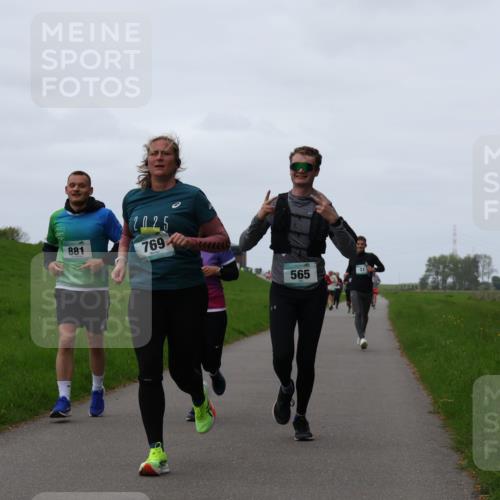 04.05.2025 - 8. Wedeler Halbmarathon Yannick Fuchs http://msf.ph/oto/7838037 04.05.2025 11:25:07 Laufen 881, 2025, 769, 565 meine-sportfotos.de