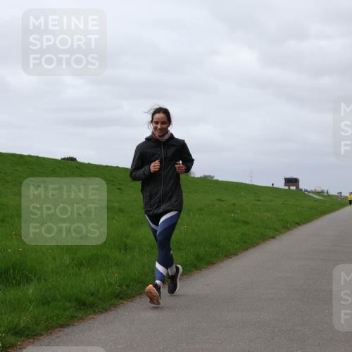 04.05.2025 - 8. Wedeler Halbmarathon Yannick Fuchs http://msf.ph/oto/7838049 04.05.2025 12:01:56 Laufen  meine-sportfotos.de