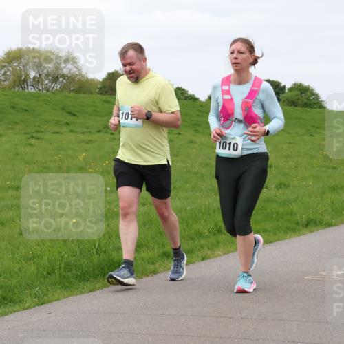 04.05.2025 - 8. Wedeler Halbmarathon Lena Gebhardt http://msf.ph/oto/7838098 04.05.2025 11:36:21 Laufen 10, 1010 meine-sportfotos.de