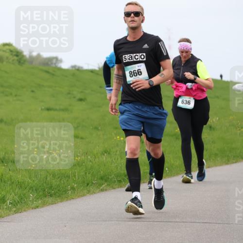 04.05.2025 - 8. Wedeler Halbmarathon Lena Gebhardt http://msf.ph/oto/7838120 04.05.2025 11:36:33 Laufen 67, 866, 636, 376, 108 meine-sportfotos.de