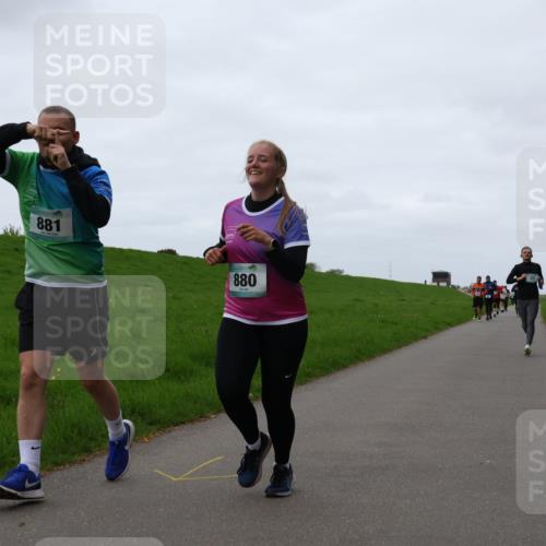 04.05.2025 - 8. Wedeler Halbmarathon Yannick Fuchs http://msf.ph/oto/7838124 04.05.2025 11:25:09 Laufen 881, 880 meine-sportfotos.de