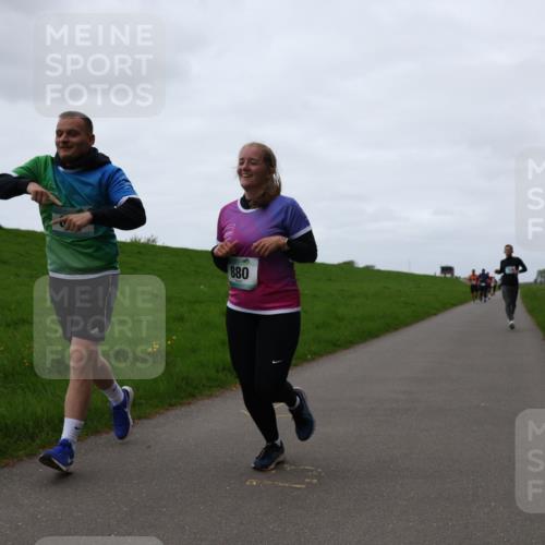 04.05.2025 - 8. Wedeler Halbmarathon Yannick Fuchs http://msf.ph/oto/7838147 04.05.2025 11:25:09 Laufen 880 meine-sportfotos.de