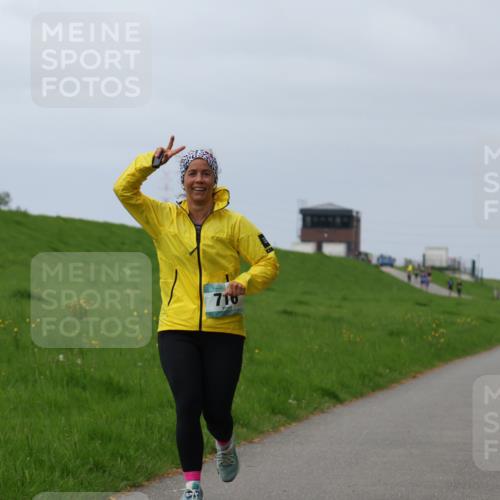 04.05.2025 - 8. Wedeler Halbmarathon Yannick Fuchs http://msf.ph/oto/7838182 04.05.2025 12:02:23 Laufen 716 meine-sportfotos.de