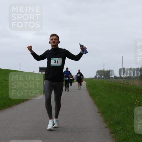 04.05.2025 - 8. Wedeler Halbmarathon Yannick Fuchs http://msf.ph/oto/7838215 04.05.2025 11:25:12 Laufen 31 meine-sportfotos.de