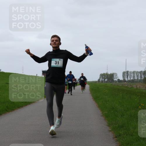 04.05.2025 - 8. Wedeler Halbmarathon Yannick Fuchs http://msf.ph/oto/7838219 04.05.2025 11:25:12 Laufen 31 meine-sportfotos.de