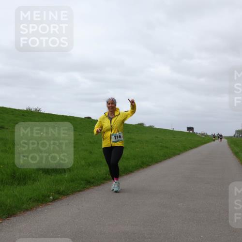 04.05.2025 - 8. Wedeler Halbmarathon Yannick Fuchs http://msf.ph/oto/7838266 04.05.2025 12:02:25 Laufen 716 meine-sportfotos.de