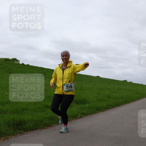 04.05.2025 - 8. Wedeler Halbmarathon Yannick Fuchs http://msf.ph/oto/7838299 04.05.2025 12:02:26 Laufen 716 meine-sportfotos.de