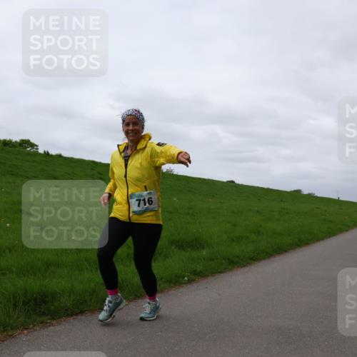 04.05.2025 - 8. Wedeler Halbmarathon Yannick Fuchs http://msf.ph/oto/7838304 04.05.2025 12:02:26 Laufen 716 meine-sportfotos.de