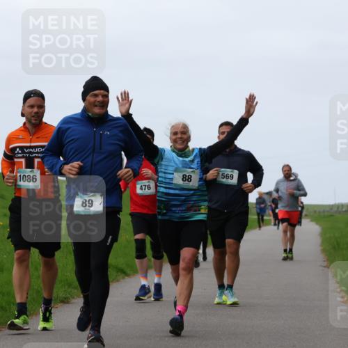 04.05.2025 - 8. Wedeler Halbmarathon Yannick Fuchs http://msf.ph/oto/7838355 04.05.2025 11:25:18 Laufen 1086, 89, 476, 88, 569 meine-sportfotos.de