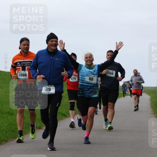 04.05.2025 - 8. Wedeler Halbmarathon Yannick Fuchs http://msf.ph/oto/7838361 04.05.2025 11:25:18 Laufen 1086, 89, 476, 88, 569 meine-sportfotos.de