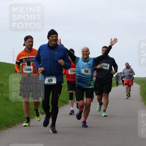 04.05.2025 - 8. Wedeler Halbmarathon Yannick Fuchs http://msf.ph/oto/7838364 04.05.2025 11:25:18 Laufen 1086, 89, 470, 88, 569 meine-sportfotos.de