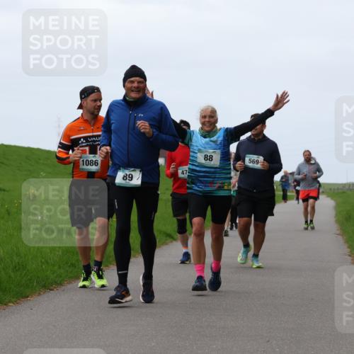 04.05.2025 - 8. Wedeler Halbmarathon Yannick Fuchs http://msf.ph/oto/7838369 04.05.2025 11:25:18 Laufen 1086, 88, 569, 47, 89 meine-sportfotos.de