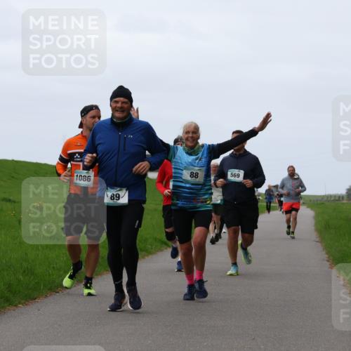 04.05.2025 - 8. Wedeler Halbmarathon Yannick Fuchs http://msf.ph/oto/7838386 04.05.2025 11:25:18 Laufen 1086, 89, 88, 569 meine-sportfotos.de