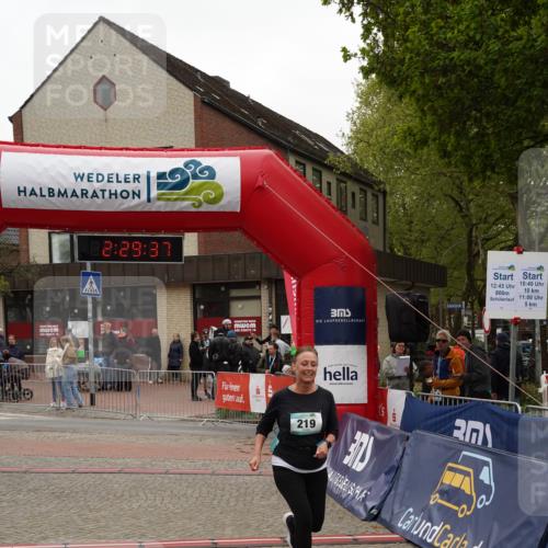 04.05.2025 - 8. Wedeler Halbmarathon Felixshl http://msf.ph/oto/7838402 04.05.2025 12:29:35 Ziel 219 meine-sportfotos.de