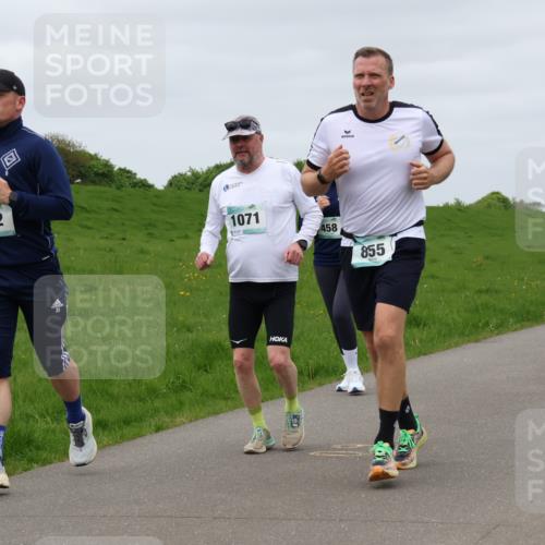 04.05.2025 - 8. Wedeler Halbmarathon Lena Gebhardt http://msf.ph/oto/7838411 04.05.2025 11:37:13 Laufen 782, 1071, 458, 855 meine-sportfotos.de