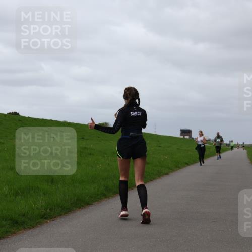 04.05.2025 - 8. Wedeler Halbmarathon Yannick Fuchs http://msf.ph/oto/7838414 04.05.2025 12:02:51 Laufen  meine-sportfotos.de