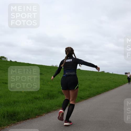 04.05.2025 - 8. Wedeler Halbmarathon Yannick Fuchs http://msf.ph/oto/7838493 04.05.2025 12:02:53 Laufen  meine-sportfotos.de