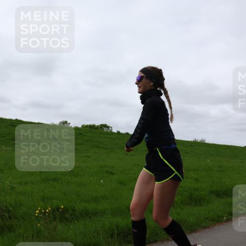 04.05.2025 - 8. Wedeler Halbmarathon Yannick Fuchs http://msf.ph/oto/7838524 04.05.2025 12:02:54 Laufen  meine-sportfotos.de