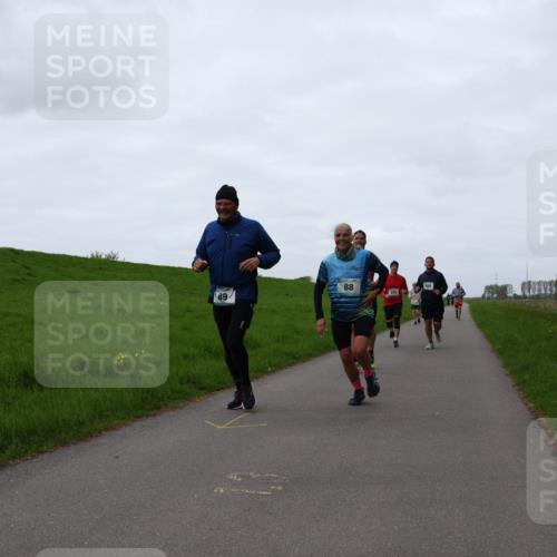 04.05.2025 - 8. Wedeler Halbmarathon Yannick Fuchs http://msf.ph/oto/7838540 04.05.2025 11:25:21 Laufen 89, 88, 476 meine-sportfotos.de