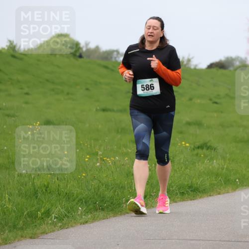 04.05.2025 - 8. Wedeler Halbmarathon Lena Gebhardt http://msf.ph/oto/7838562 04.05.2025 11:37:43 Laufen 586 meine-sportfotos.de