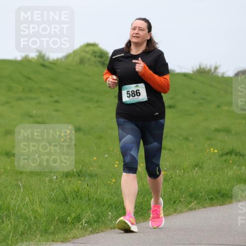 04.05.2025 - 8. Wedeler Halbmarathon Lena Gebhardt http://msf.ph/oto/7838566 04.05.2025 11:37:44 Laufen 586 meine-sportfotos.de